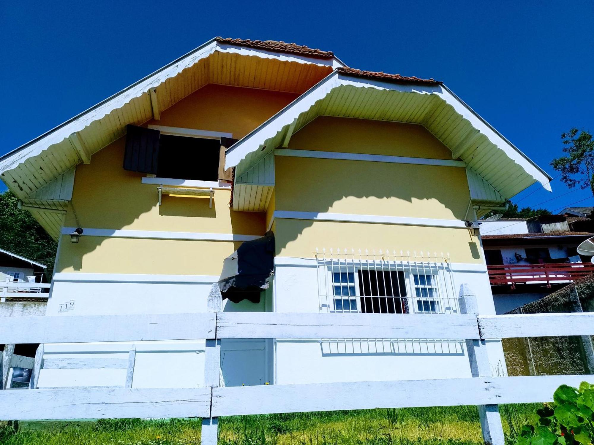 Апартаменты Quartos Para Hospedagem Da Casa Amarela Кампус-ду-Жордау Экстерьер фото
